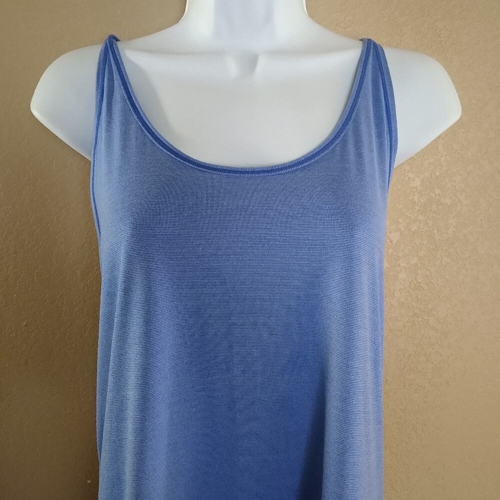 Zella M Blue Razor back strappy tank. - Picture 5 of 7